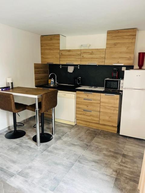 Cavaliere Studio 2 Pers Terrasse Le Lavandou Ngoại thất bức ảnh